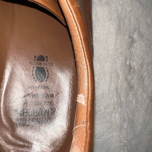 Men's Johnston & Murphy Dress Shoes. - Picture 8 of 8